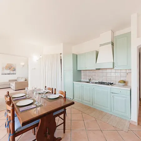 Quiet With A Big Pool And A Spectacular View. Appartement *
